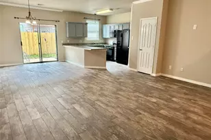 13107 Lawsons Creek Ln, Houston, TX 77072 - Photo 6