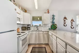 4130 Hardin Dr, Galveston, TX 77554 - Photo 14
