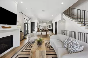 819 Blackshire Ln, Houston, TX 77055 - Photo 1