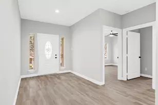 1805 Rollingwood Dr, Huntsville, TX 77340 - Photo 8