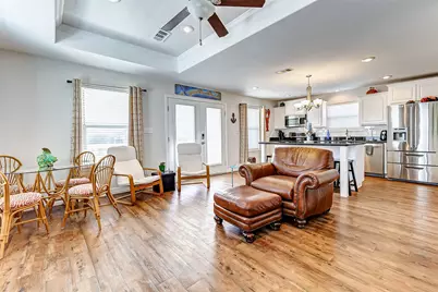 862 Holiday, Crystal Beach, TX 77650 - Photo 10