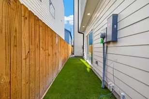 1103 Wilson St, Houston, TX 77019 - Photo 30