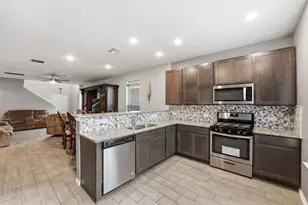 24818 Russet Bluff Trl, Houston, TX 77336 - Photo 8