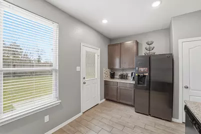 24818 Russet Bluff Trail, Houston, TX 77336 - Photo 10