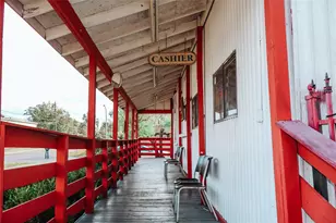 8110 Southbank St, Houston, TX 77033 - Photo 2