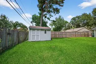 10318 Belfast Rd, La Porte, TX 77571 - Photo 32