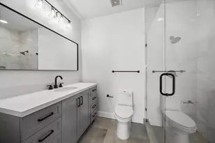 2211 Briarglen Dr, Houston, TX 77027 - Photo 12