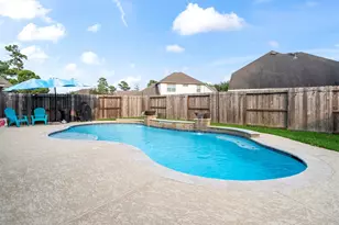 16918 Lake Willowby Ln, Houston, TX 77044 - Photo 2
