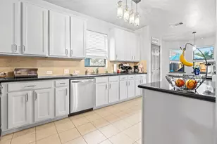16918 Lake Willowby Ln, Houston, TX 77044 - Photo 16