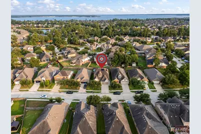 16918 Lake Willowby Lane, Houston, TX 77044 - Photo 6