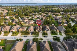 16918 Lake Willowby Ln, Houston, TX 77044 - Photo 6