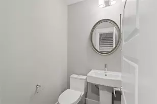 2057 Sherwood Forest St, Houston, TX 77043 - Photo 12