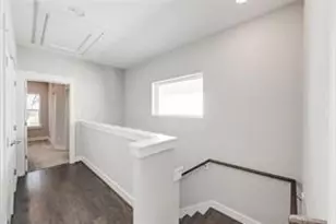 2057 Sherwood Forest St, Houston, TX 77043 - Photo 12