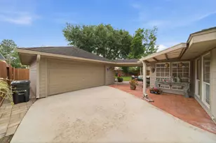 1634 Earl of Dunmore St, Katy, TX 77449 - Photo 4
