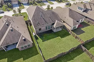 2933 Fox Ledge Ct, Conroe, TX 77301 - Photo 32