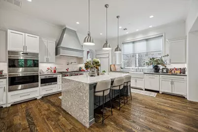 2501 Yupon Street, Houston, TX 77006 - Photo 2