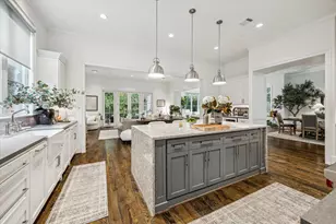2501 Yupon St, Houston, TX 77006 - Photo 14