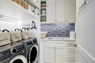 2501 Yupon St, Houston, TX 77006 - Photo 38