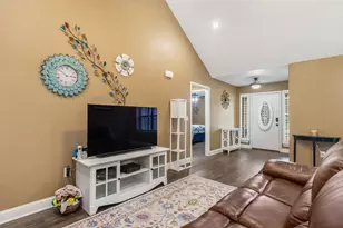 244 Cedar Hill Loop, Lufkin, TX 75904 - Photo 10