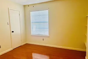 8903 N Deer Meadow Dr, Houston, TX 77071 - Photo 10