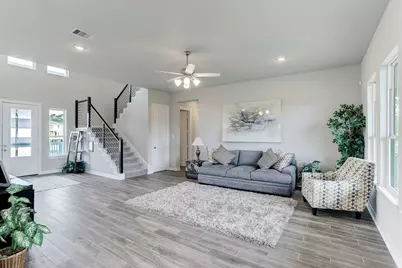 3921 Peacock Isle Drive, Dickinson, TX 77539 - Photo 8
