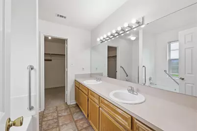 8565 Sunflower Lane, Beaumont, TX 77705 - Photo 22