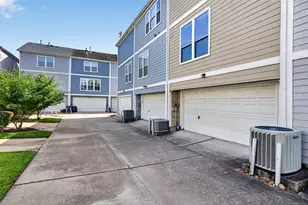 3208 Chenevert St, Houston, TX 77004 - Photo 34