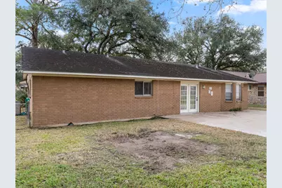 2005 Candlewood Drive, Bay City, TX 77414 - Photo 4