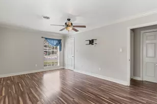 2005 Candlewood Dr, Bay City, TX 77414 - Photo 8