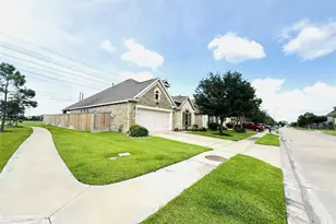 20262 Fossil Valley Ln, Cypress, TX 77433 - Photo 28