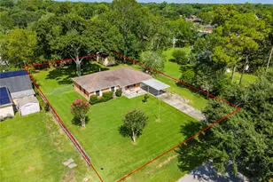 3310 Utah Ave, Dickinson, TX 77539 - Photo 2