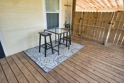 626 S Gray Avenue, West Columbia, TX 77486 - Photo 22