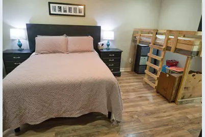 626 S Gray Avenue, West Columbia, TX 77486 - Photo 14