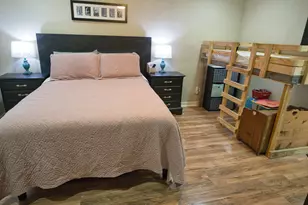 626 S Gray Ave, West Columbia, TX 77486 - Photo 14