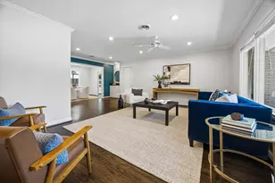 8510 Greenbush St, Houston, TX 77025 - Photo 12