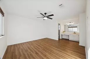 2784 Forest Point Dr, League City, TX 77573 - Photo 18