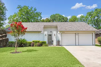 2784 Forest Point Drive, League City, TX 77573 - Photo 2