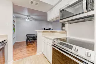 6001 Reims Rd, Houston, TX 77036 - Photo 16