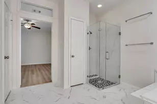 14527 Circlewood Way, Houston, TX 77062 - Photo 20