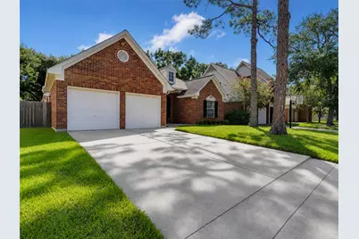 14527 Circlewood Way, Houston, TX 77062 - Photo 4