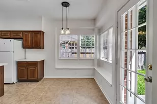14527 Circlewood Way, Houston, TX 77062 - Photo 16