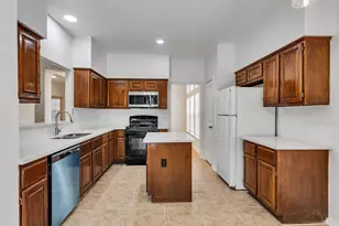 14527 Circlewood Way, Houston, TX 77062 - Photo 12