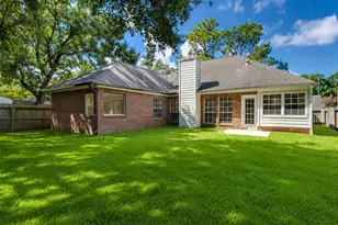 14527 Circlewood Way, Houston, TX 77062 - Photo 34