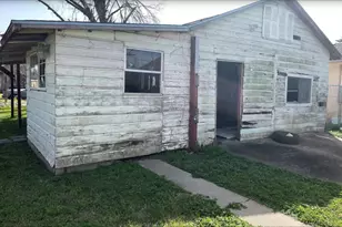 213 E Bernard St, Clute, TX 77531 - Photo 8