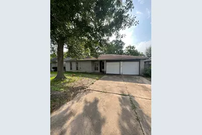 11710 Chadbrook Lane, Houston, TX 77099 - Photo 1