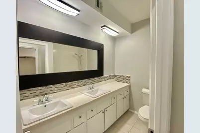 2211 S Braeswood Boulevard #21G, Houston, TX 77030 - Photo 18