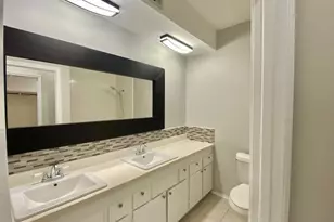 2211 S Braeswood Blvd, Houston, TX 77030 - Photo 18