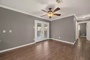 7502 Nightingale Cir, Texas City, TX 77591 - Photo 6