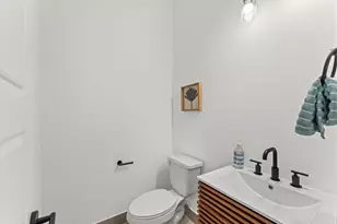 3013 Jensen Spgs Ln, Houston, TX 77026 - Photo 18