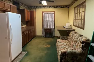 404 Svoboda St, Yoakum, TX 77995 - Photo 14